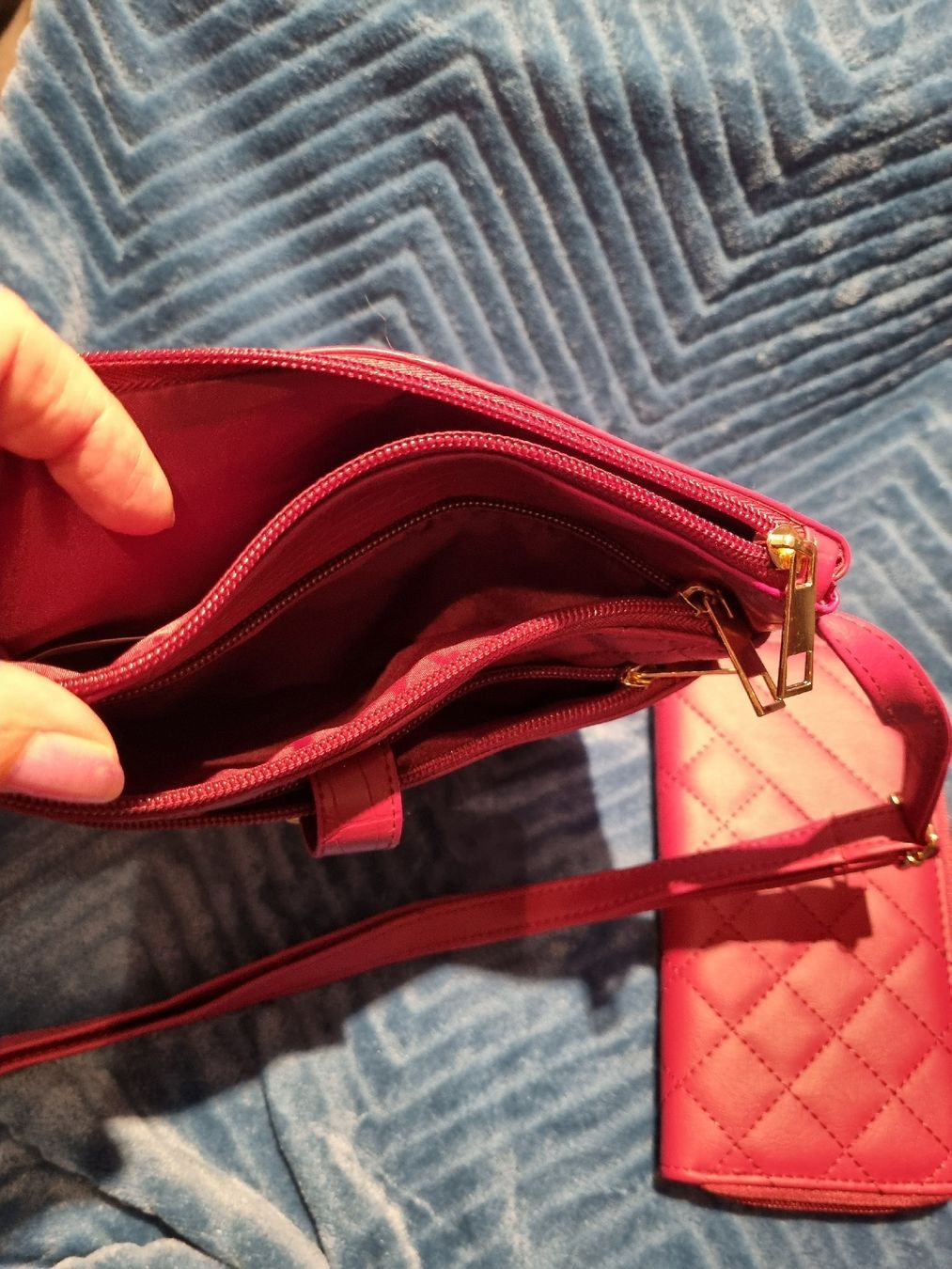 Taschen für Damen: Umhängetasche mit Portemonnaie – Neu und originalverpackt aus Aesch BL von mutti04 1