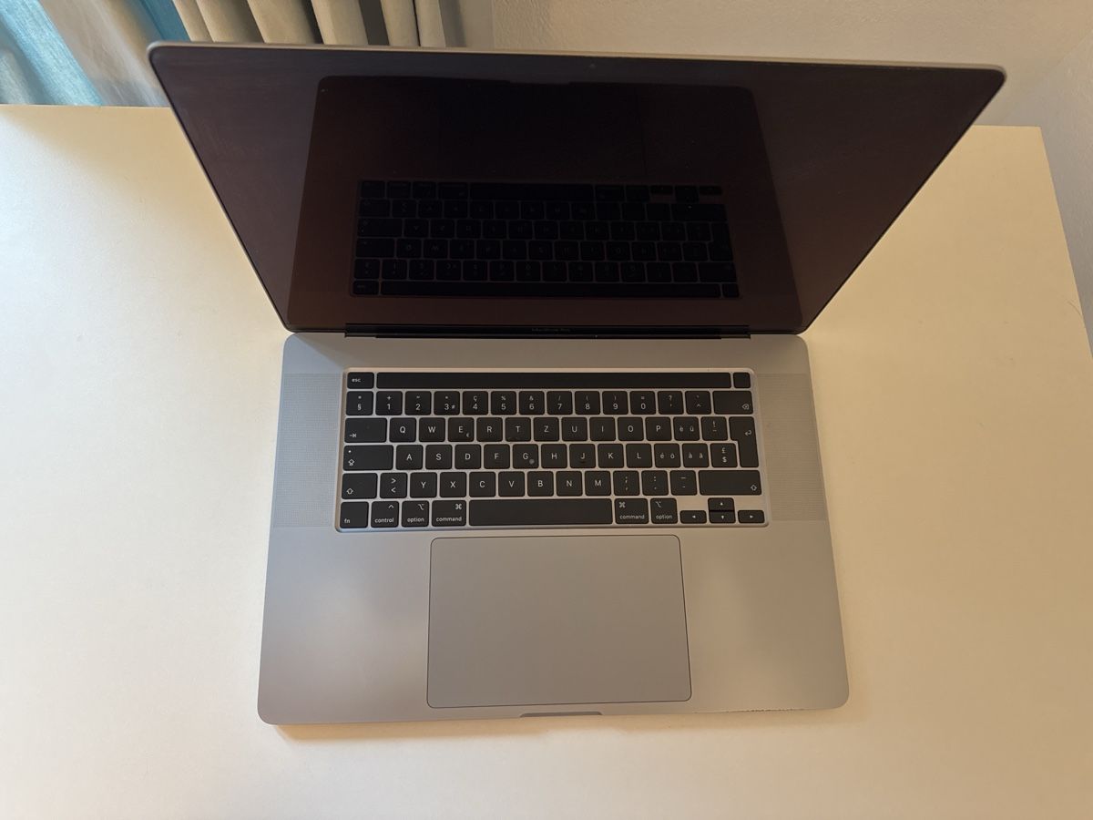 Apple Portables: Macbook Pro 2019 – D'occasion à Zürich par Falafffel 1