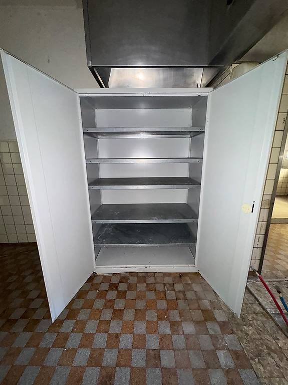 Armoires: Grosser Metallschrank – D'occasion à Münchwilen AG par me2work 1