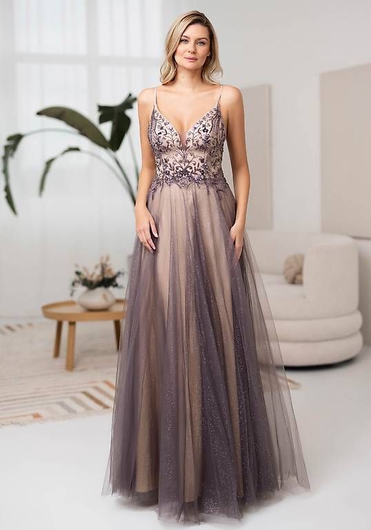 Vestiti: Abendkleid/ Bridemaidskleid  – Usato da Winterthur venduto da Anjarys 4