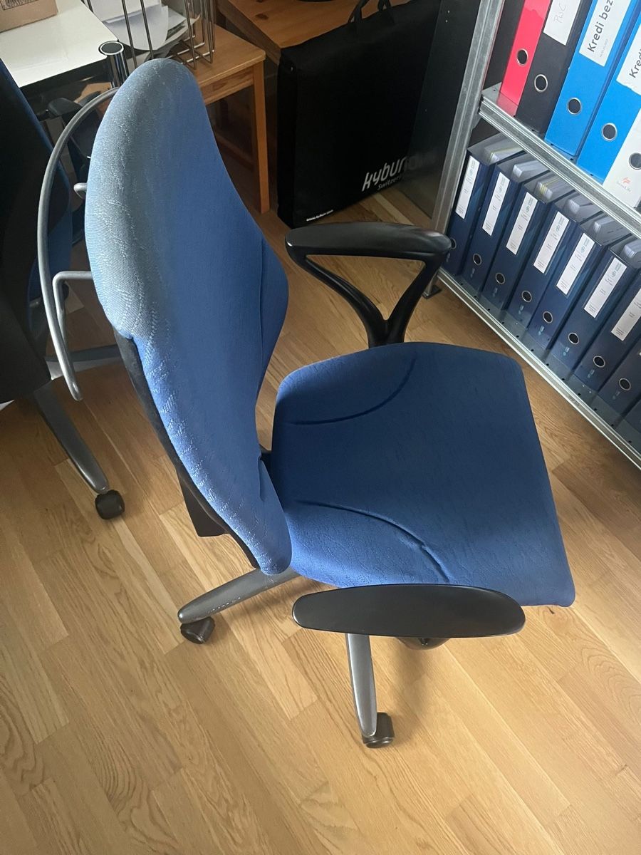 Stühle: Bürostuhl – Gebraucht aus Oberkirch LU von Gmerz 1