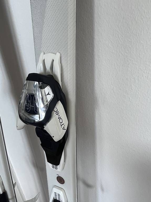Sci: Damen-Ski Dynamic Night Eve 150 cm inkl. Bindung – Usato da Luzern venduto da flo_db5q 3