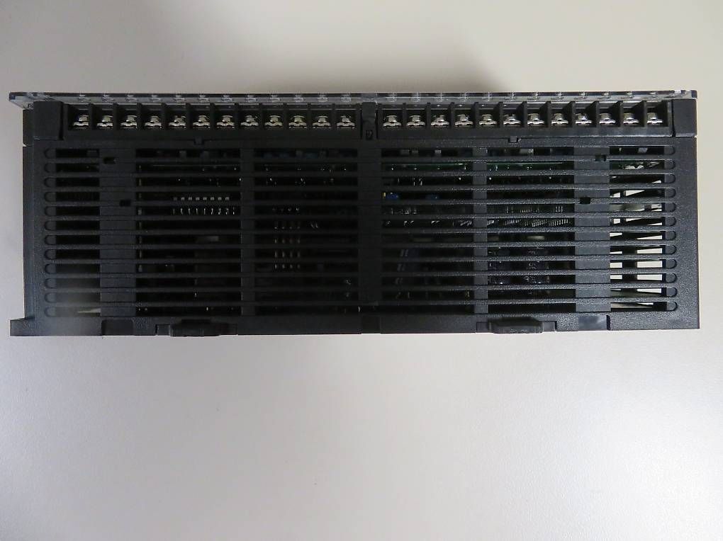 Sistema di controllo: SPS Speicherprogrammierbare Steuerung GE Fanuc – Usato da Tagelswangen venduto da her_vhc2 2