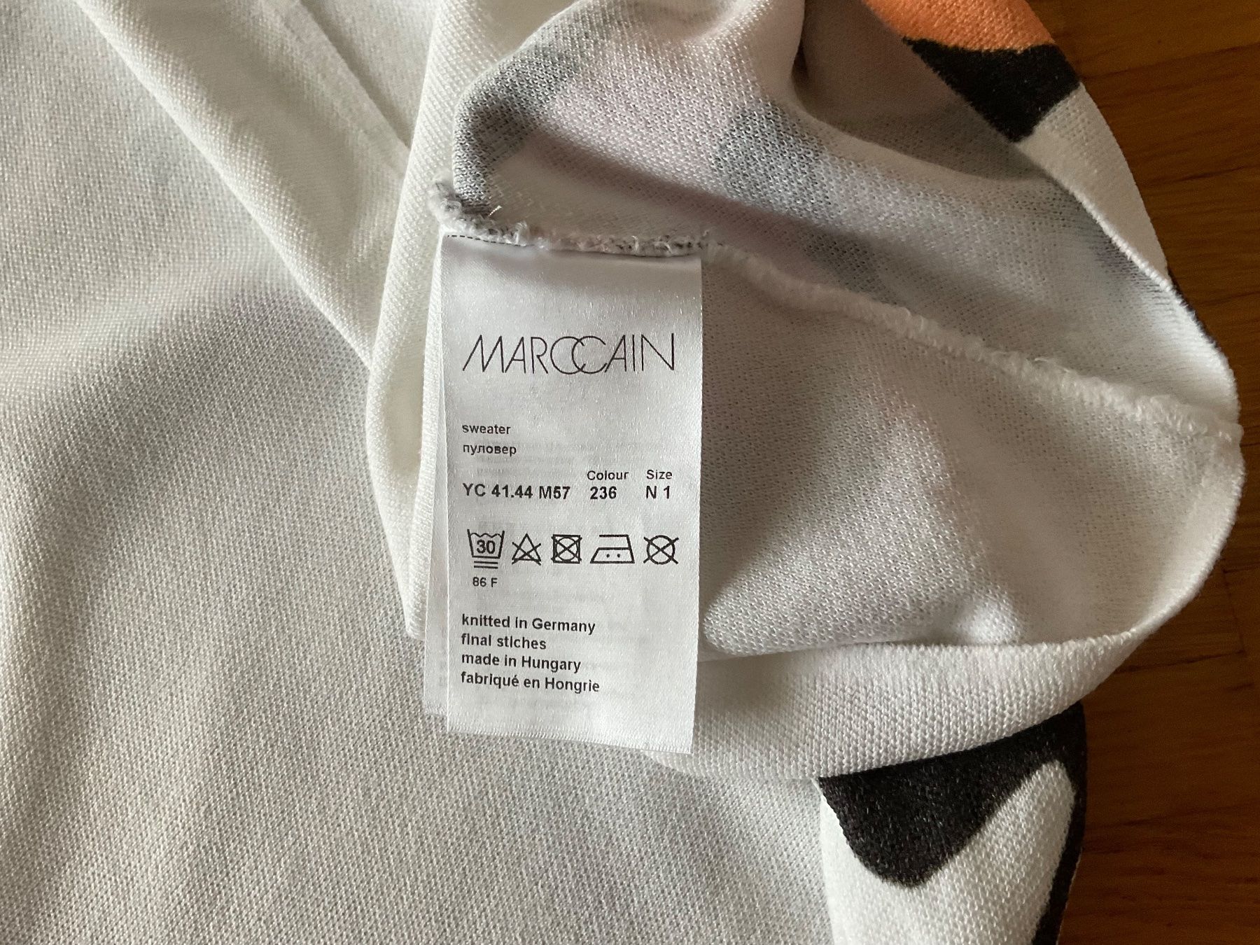 Marc Cain T-shirts: Marc Cain  Shirt Gr.1 - S – D'occasion à Weiningen ZH par moon-55 3