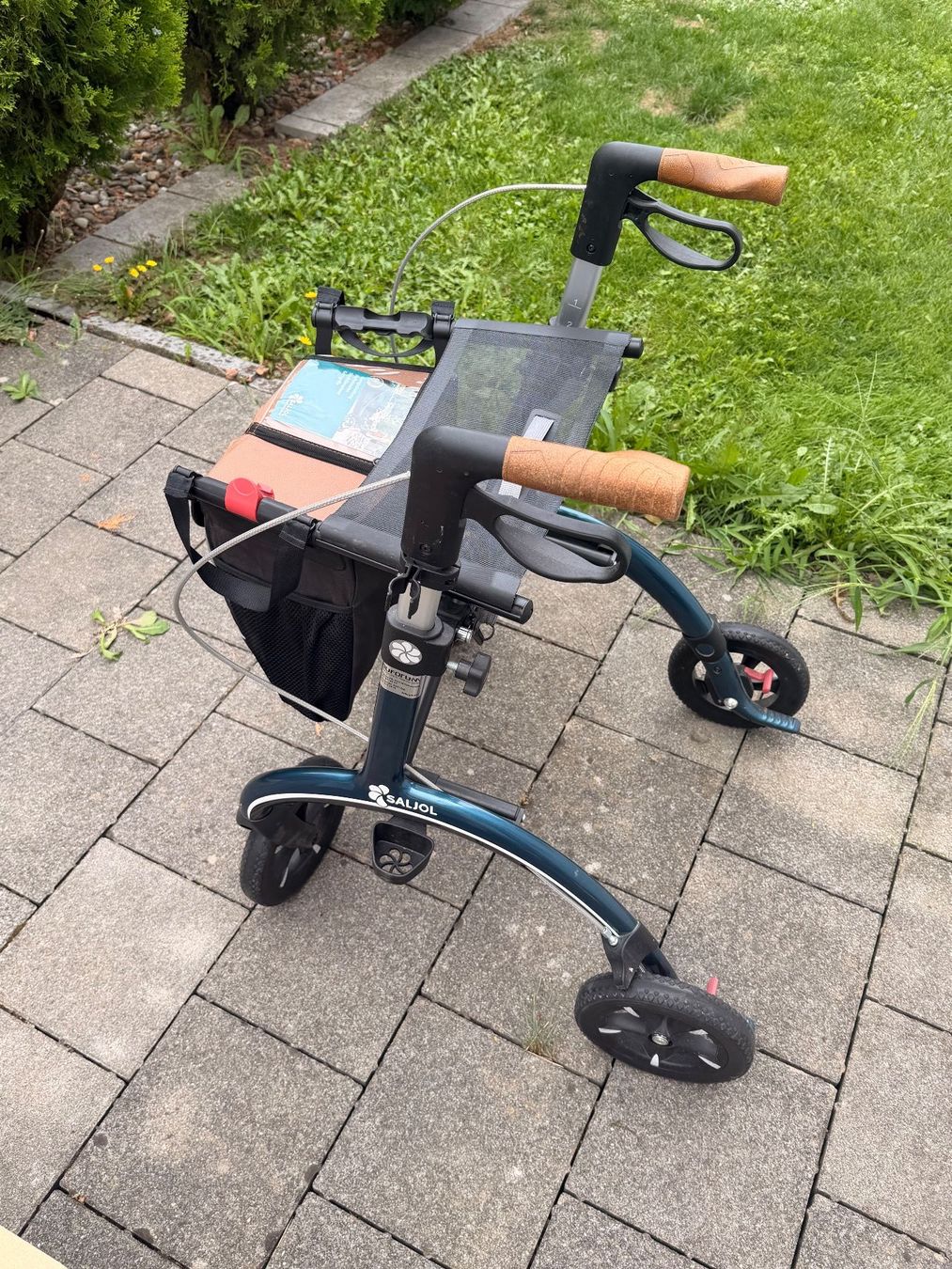 Ausili per la deambulazione: Soljol Carbon Rollator – Usato da Schwerzenbach venduto da fcolosso 2