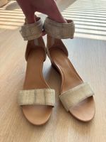 UGG Sandalen Keilabsatz Grösse 39 neuwertig