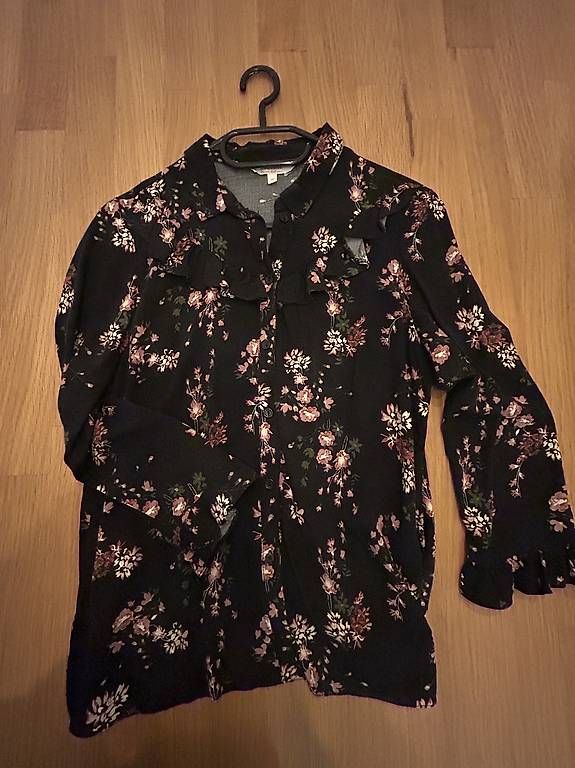 Camicette: Bluse Damen – Usato da Schüpfheim venduto da car_7slp 1