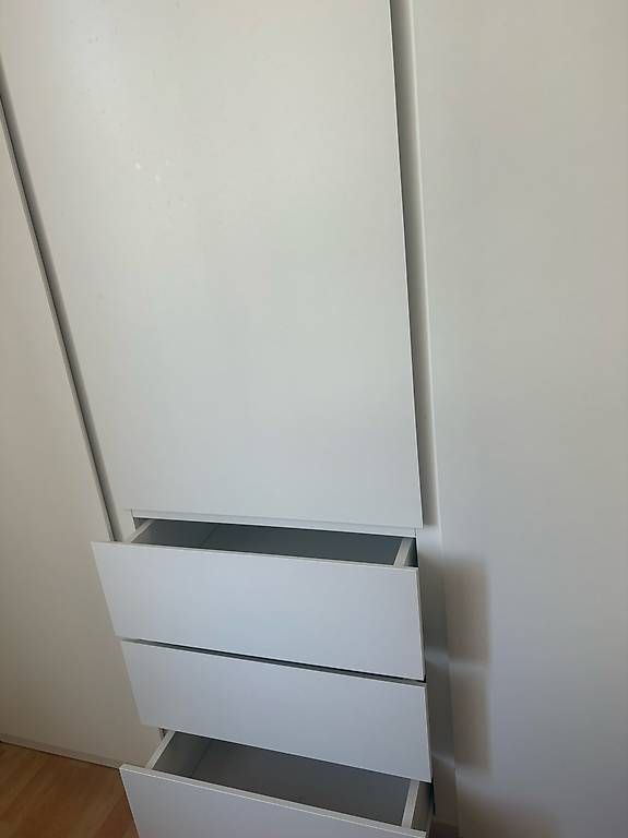 Armadi: Kleiderschrank - JYSK- weiss – Usato da Adliswil venduto da jes_kh7m 1