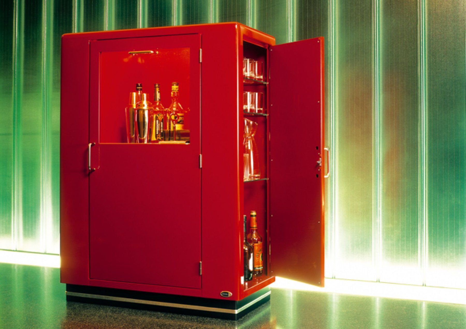 Müller Armadi: Bar Design MÜLLER Classic Line éclairé – Usato da Gland venduto da Solder7 1