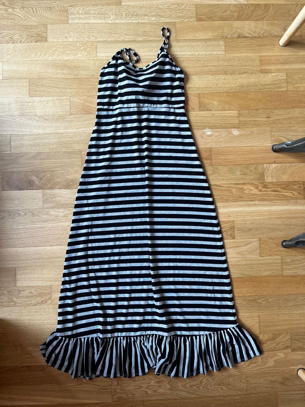 Vestiti: Robe longue à rayures – Usato da La Tour-de-Trême venduto da lol_85kj 2