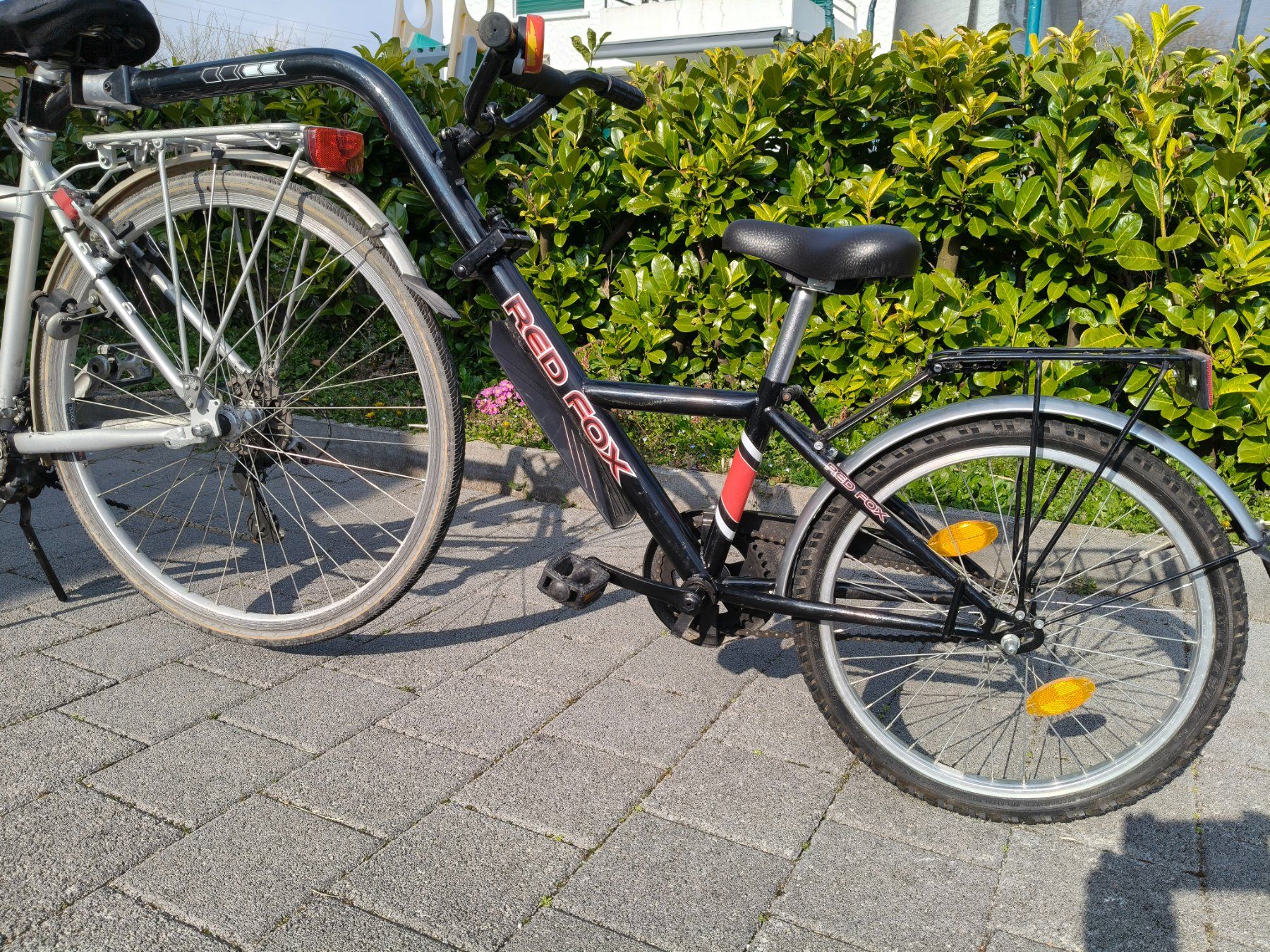 Véhicules pour enfants: Red Fox Schattenvelo / Kinder-Nachläufer – D'occasion à Rümlang par hed_kz9w