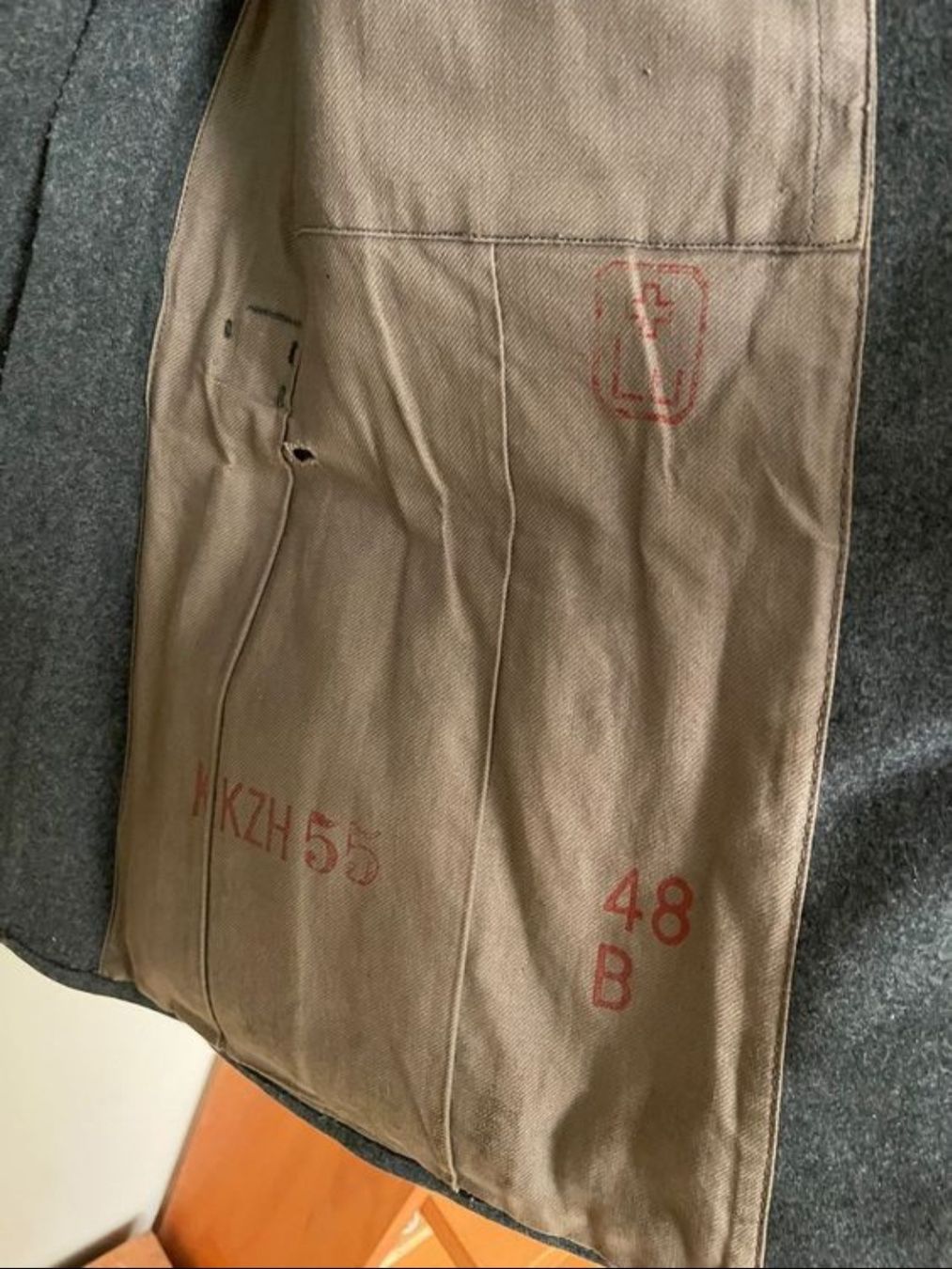 Schweizer Armee Uniformi: Schweizer Armee Ausgangsjacke – Usato da Römerswil LU venduto da Feerdi 2