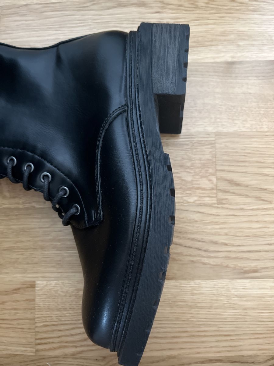 Damenschuhe: Stiefel – Neu (gemäss Beschreibung) aus Kriens von  5