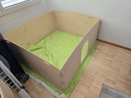 Holz Kinderlaufstall Hausform mit Fenster Grösse M