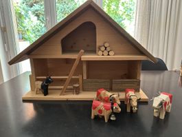 Bauernhof / Stall aus Holz Spielzeug