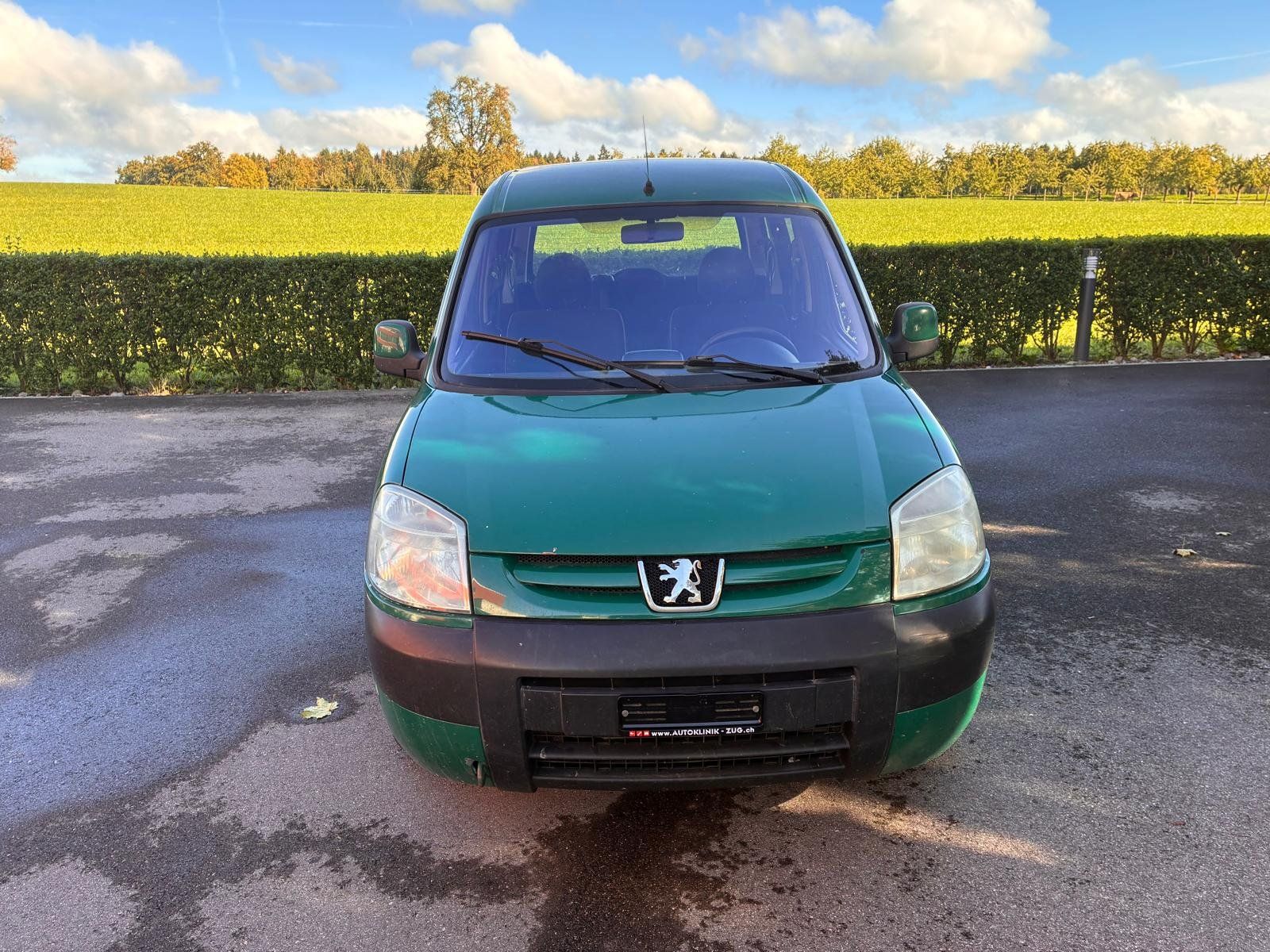 Peugeot Autos: PEUGEOT Partner 1.6 XT – Gebraucht aus Hünenberg von Auto-Klinik01 1