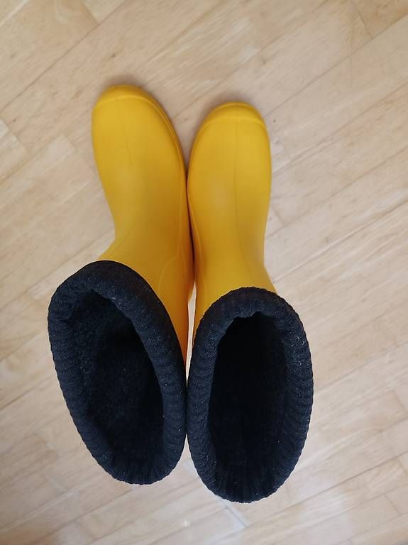 Chaussures hommes: Gummistiefel gelb 38 – D'occasion à Hohenrain par mir_q5qs 1