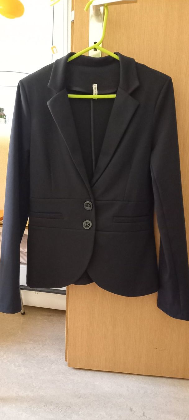 Jacken: schwarzer Blazer – Gebraucht aus Frick von sika1960