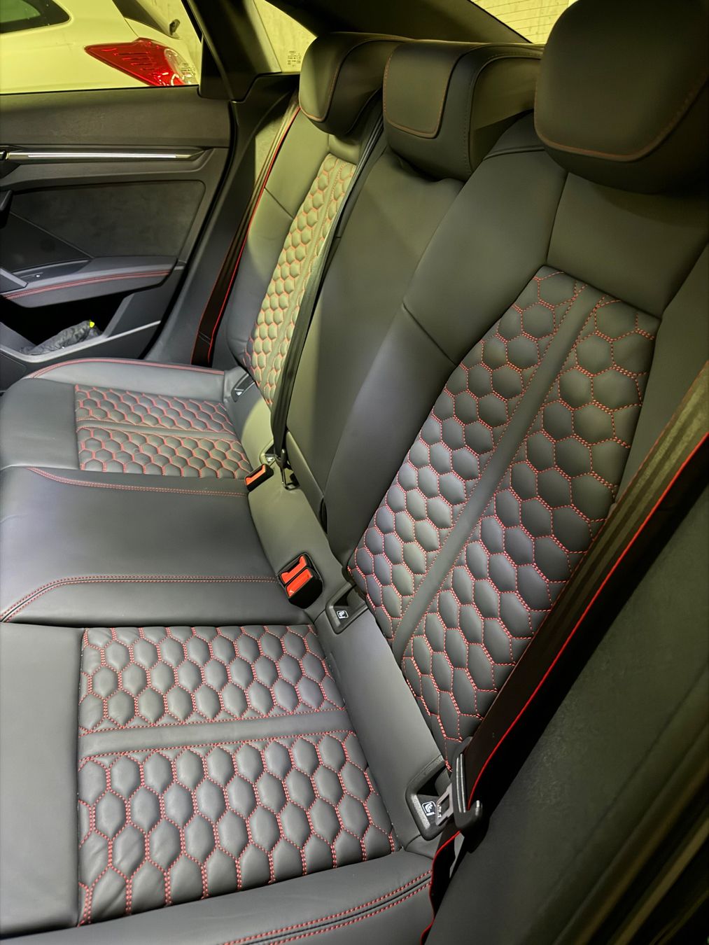 Audi Autos: Audi RS3 Sedan – D'occasion à Aarau Rohr par AlainZ 6