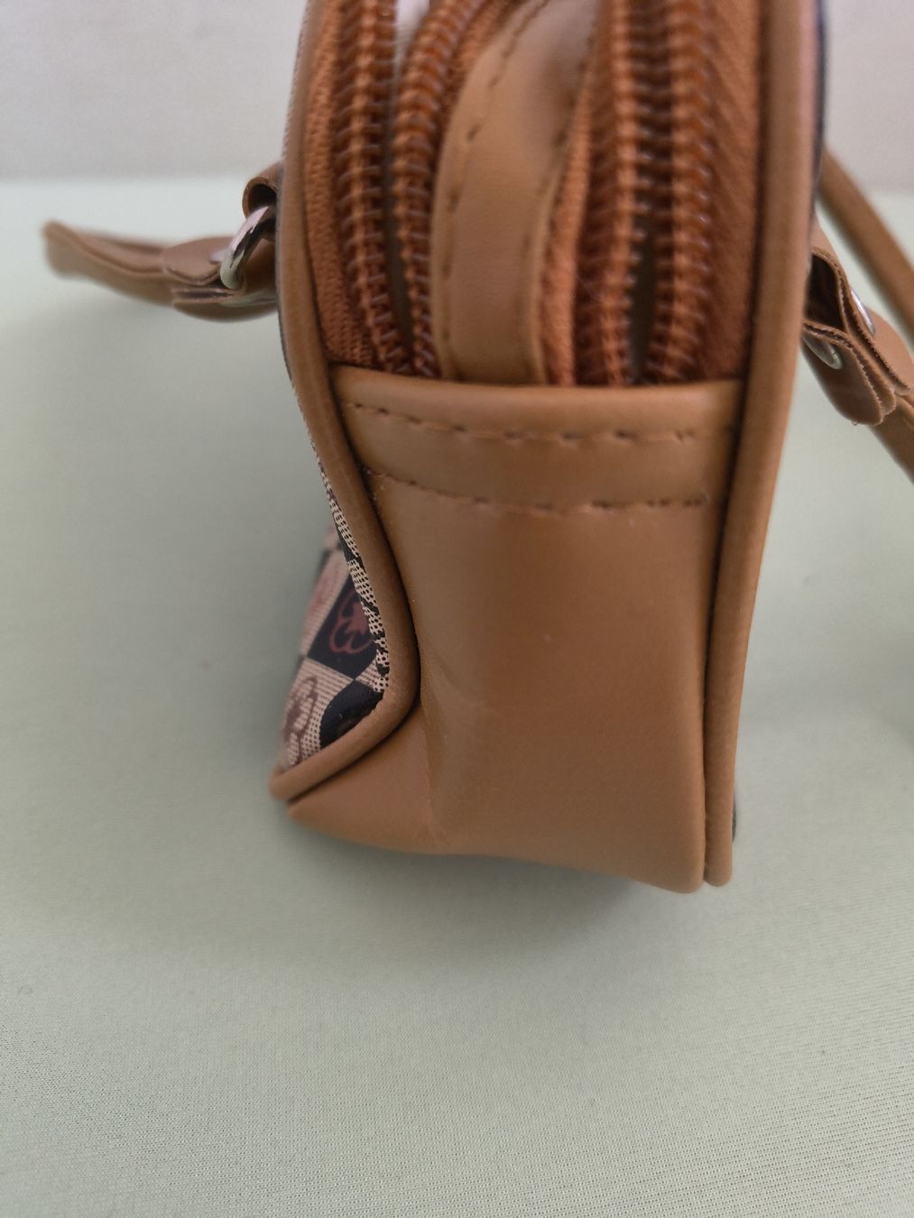 Borse: petit sac à main – Usato da Sonceboz-Sombeval venduto da mayling_ngo 7