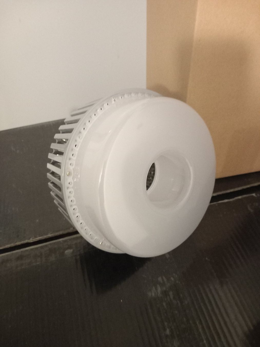 Lampen: Leuchtmittel DONUT Dotlux 80W 5000K – Neu und originalverpackt aus Thun von Beroshop