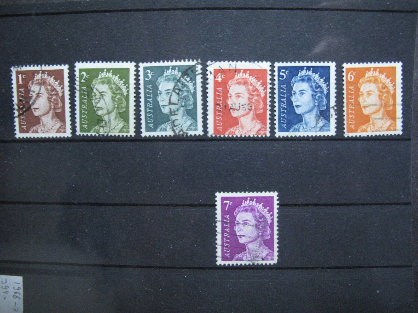 Tutti i francobolli: Australia 1966/71 Queen Elizabeth gest – Usato da Wil SG venduto da fva01