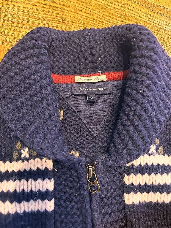 Giacche & Cappotti: Strickjacke Gr. 140 Tommy Hilfiger – Usato da Zeihen venduto da MaKaZeAg 1
