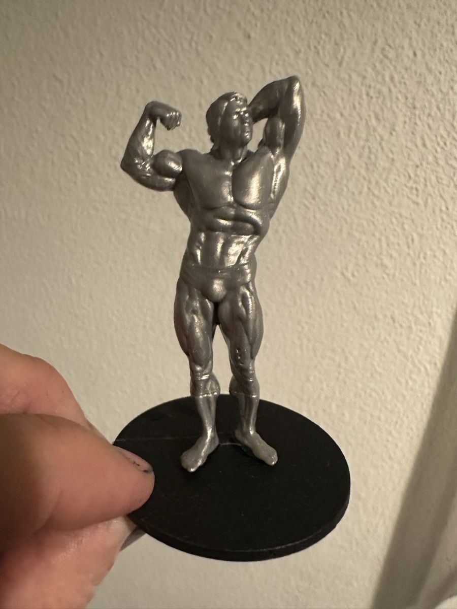Statuette: 2 x Mini Arnold Schwarzenegger Bodybuilding Terminator – Usato da Schlieren venduto da Moviepropde