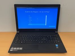 Lenovo 80EU Laptop i3-4030U 4GB 500GB mit Windows 10 Pro