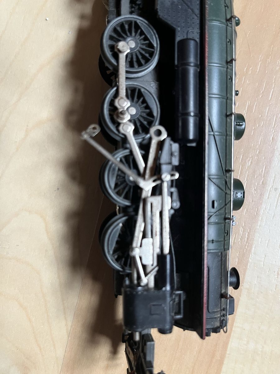 Modellini di ferrovie: Defekte Dampflok – Difettoso da Pohlern venduto da BLS194 3