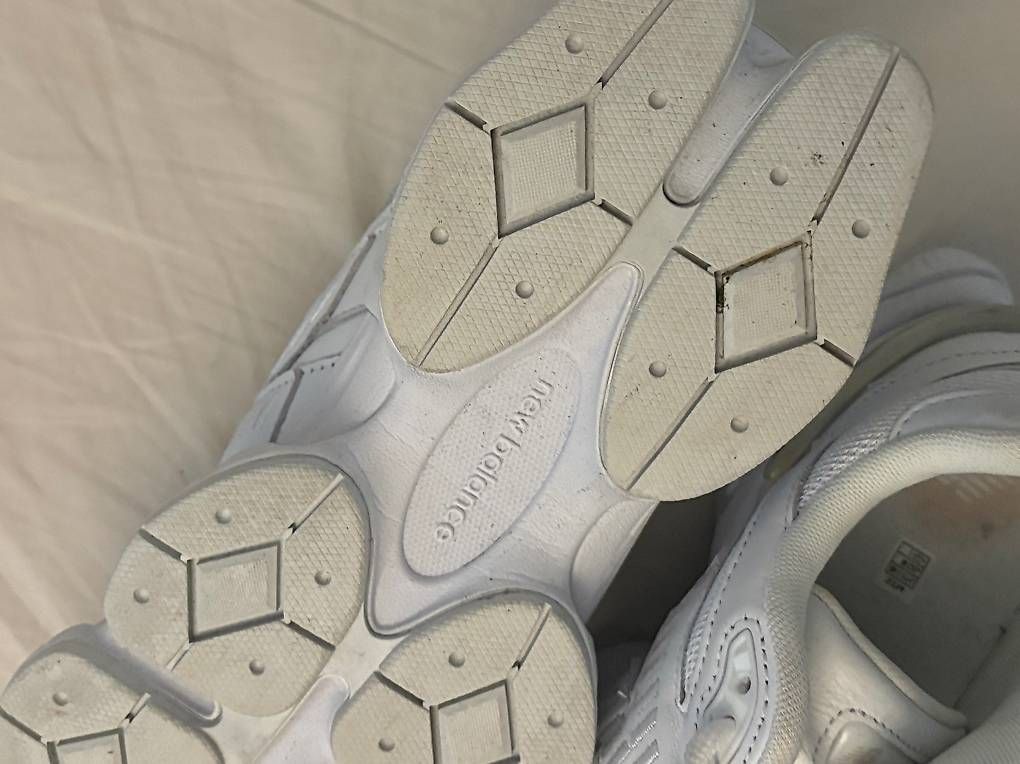 Scarpe da donna: New Balance Sneaker Damen Gr. 41 – Usato da Winterthur venduto da hndrxxoxo 1