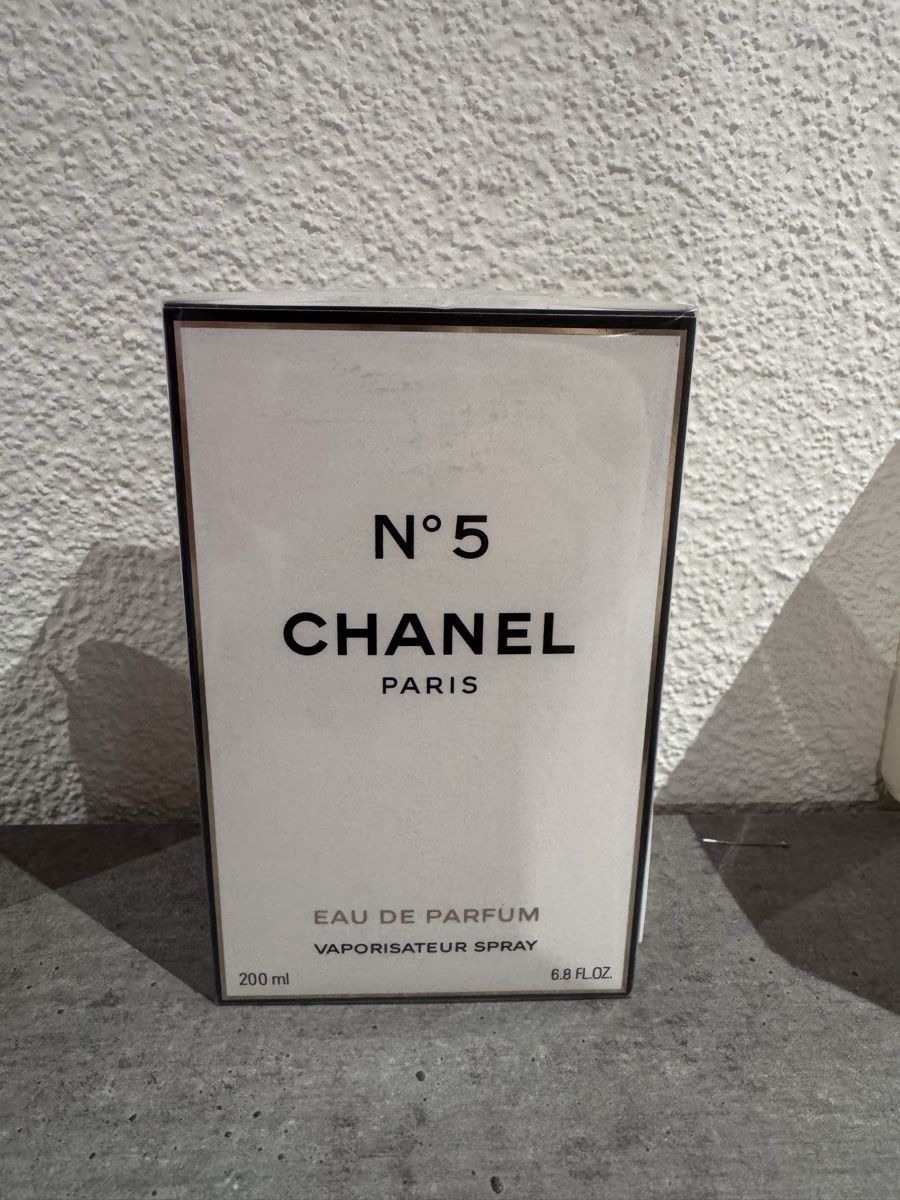 Chanel Profumi & Eau de Toilette: Chanel No 5 Parfum 200ml – Nuovo e nell'imballaggio originale da Binningen venduto da Jelicookie 1