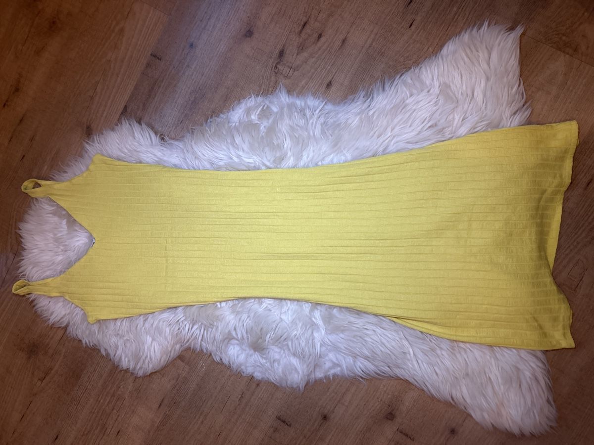 Zara Vestiti: Robe Zara – Usato da Grimisuat venduto da zay_m288