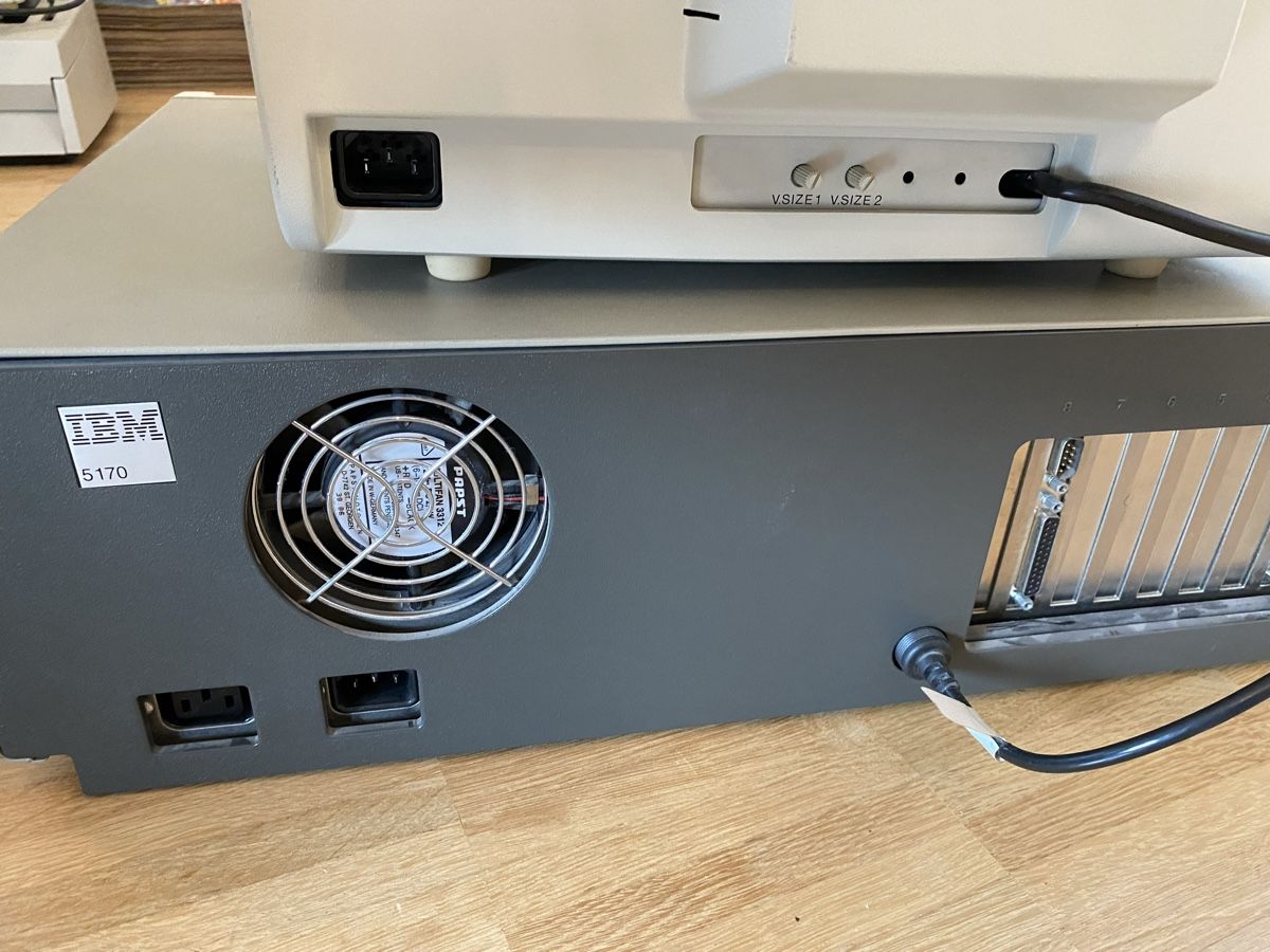 IBM PCs: IBM Personal Computer AT 5170 mit Bildschirm und Drucker – Gebraucht aus Allschwil von  3