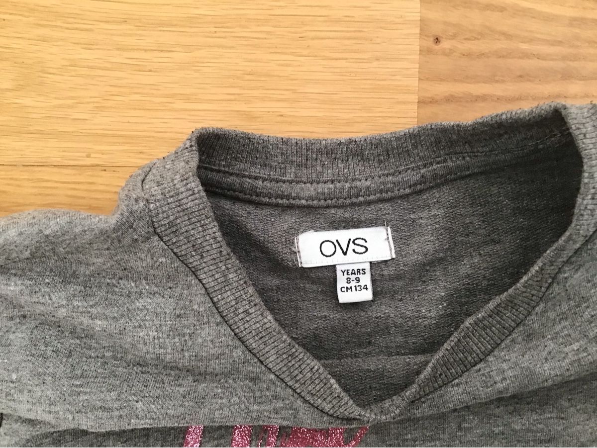 Maglioni & Felpe: Pulli, Gr. 134, Grau, Langarm, Top Zustand. – Usato da Seuzach venduto da Tureda 1