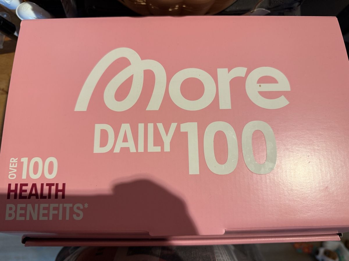 More Nutrition Lebensmittel & Spezialitäten: More nutrition Daily 100 – Gebraucht aus Samnaun-Compatsch von obe_8hyy