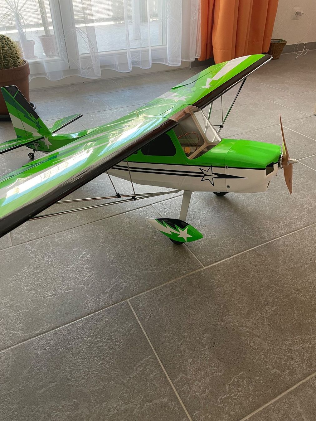 RC Kits de montage: Omp Super Decathlon – D'occasion à Brunegg par dav_vhz9