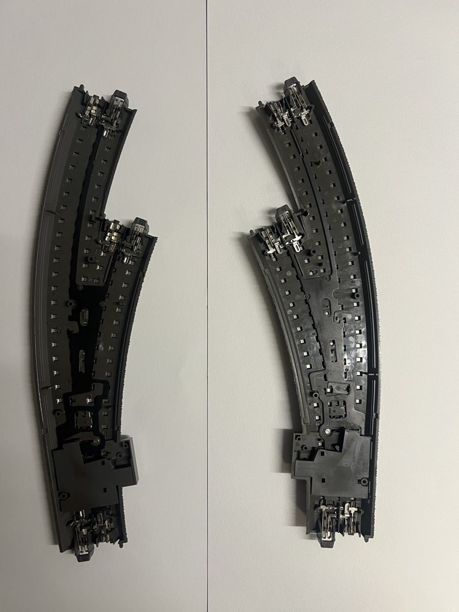 Märklin Modelleisenbahnen: Märklin HO Bogenweiche links und rechts  – Gebraucht aus Schliern b. Köniz von paki66 1
