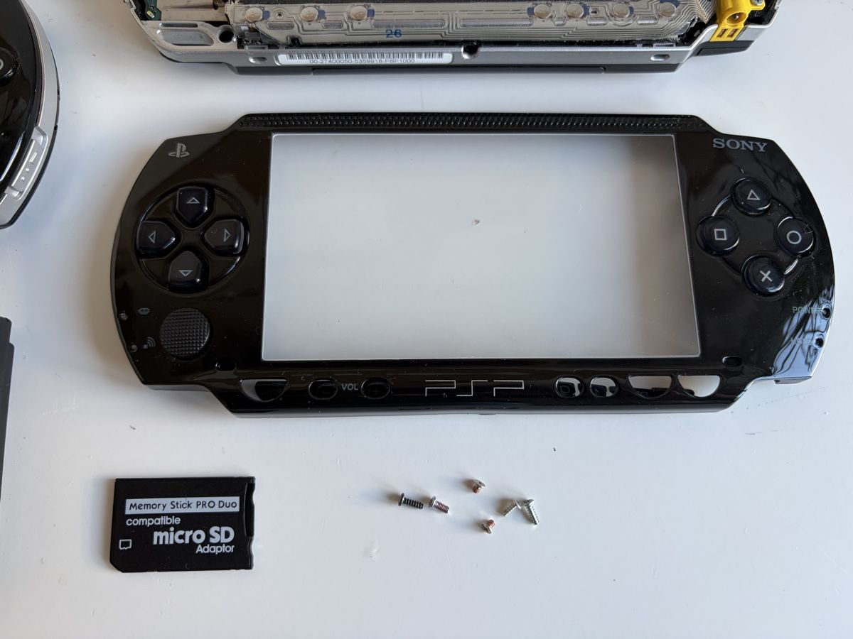 Sony Consoles: Sony PSP Bundle – Défectueux à Zollikerberg par dcapshop 5
