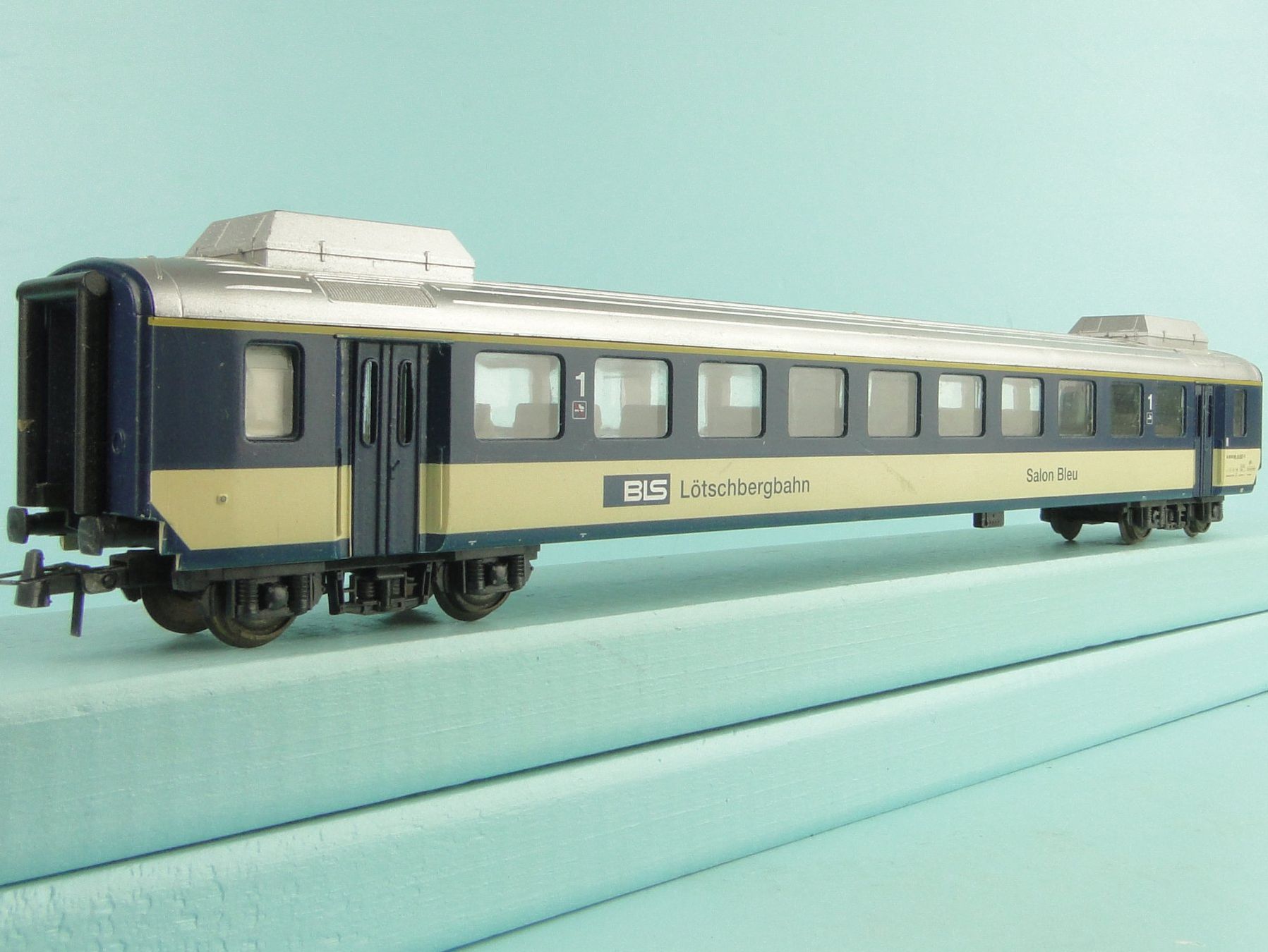 Lima Trains électriques: LIMA 309510 BLS Salon Bleu – D'occasion à Bülach par cann11 1