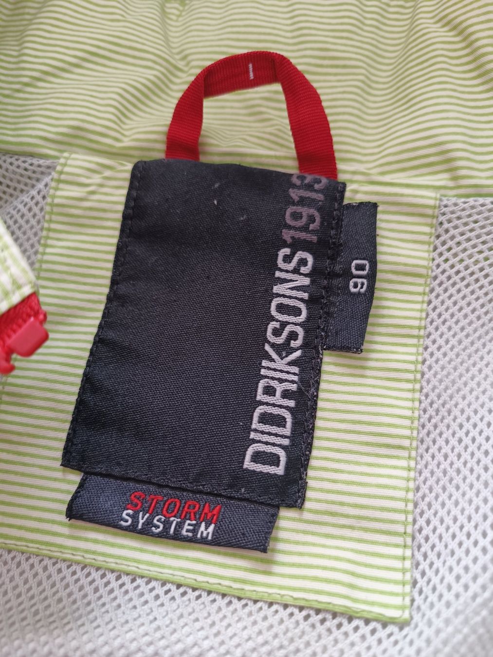 Didriksons Giacche & Cappotti: Didriksons Regenjacke Gr 92 Kinder grün – Usato da Oberhofen Thun'see venduto da cri_6md2 1