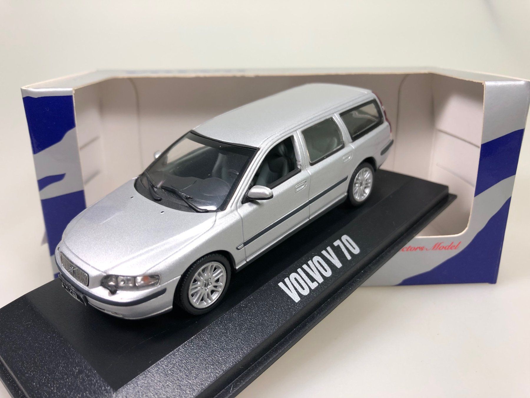 Volvo Modellini d'auto: Volvo V70 - Minichamps - 1:43 – Usato da Widen venduto da Himan