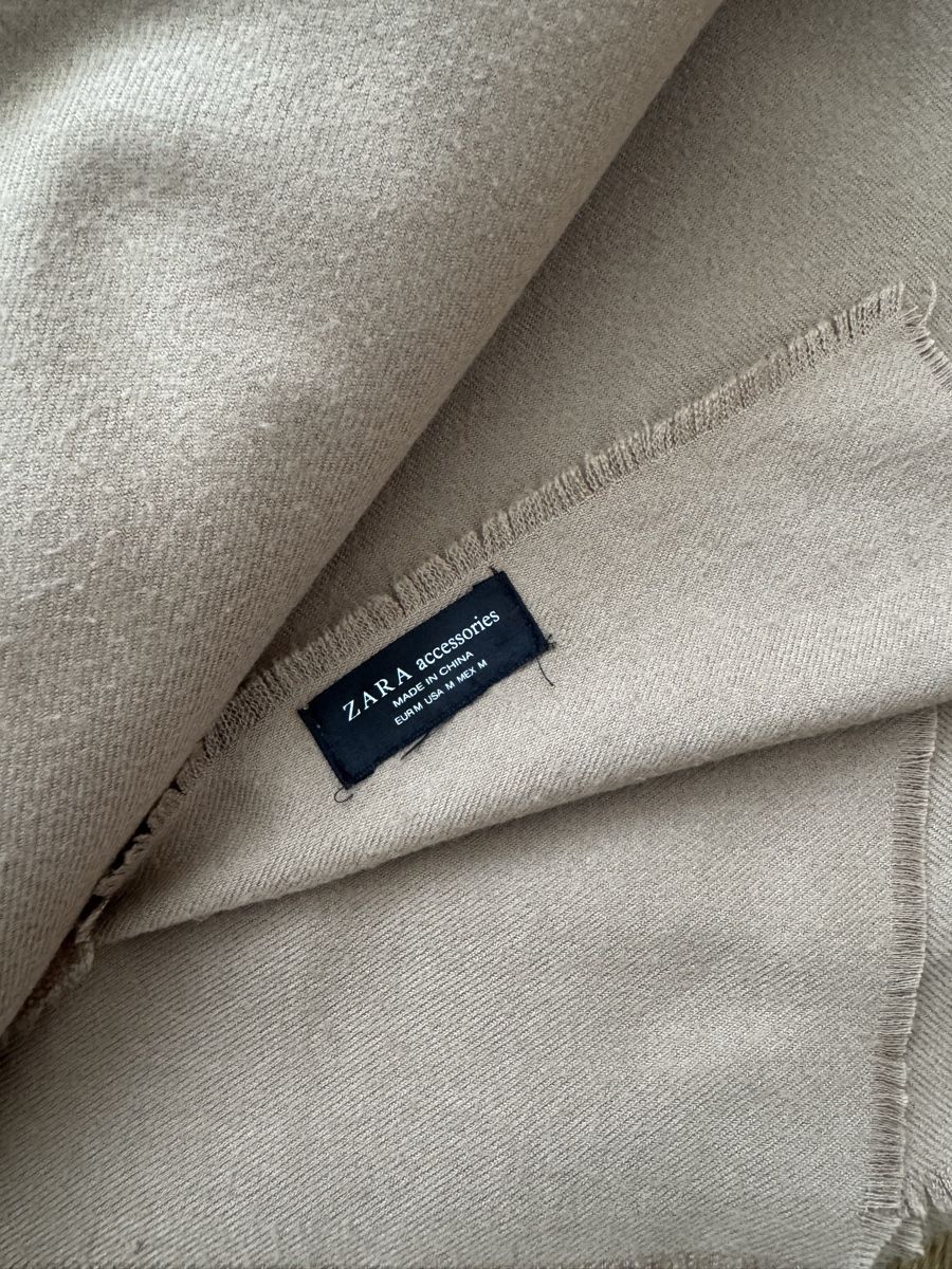 Zara Foulard & Sciarpe: Zara Schal, Gr. M – Usato da Interlaken venduto da fbnscl 1