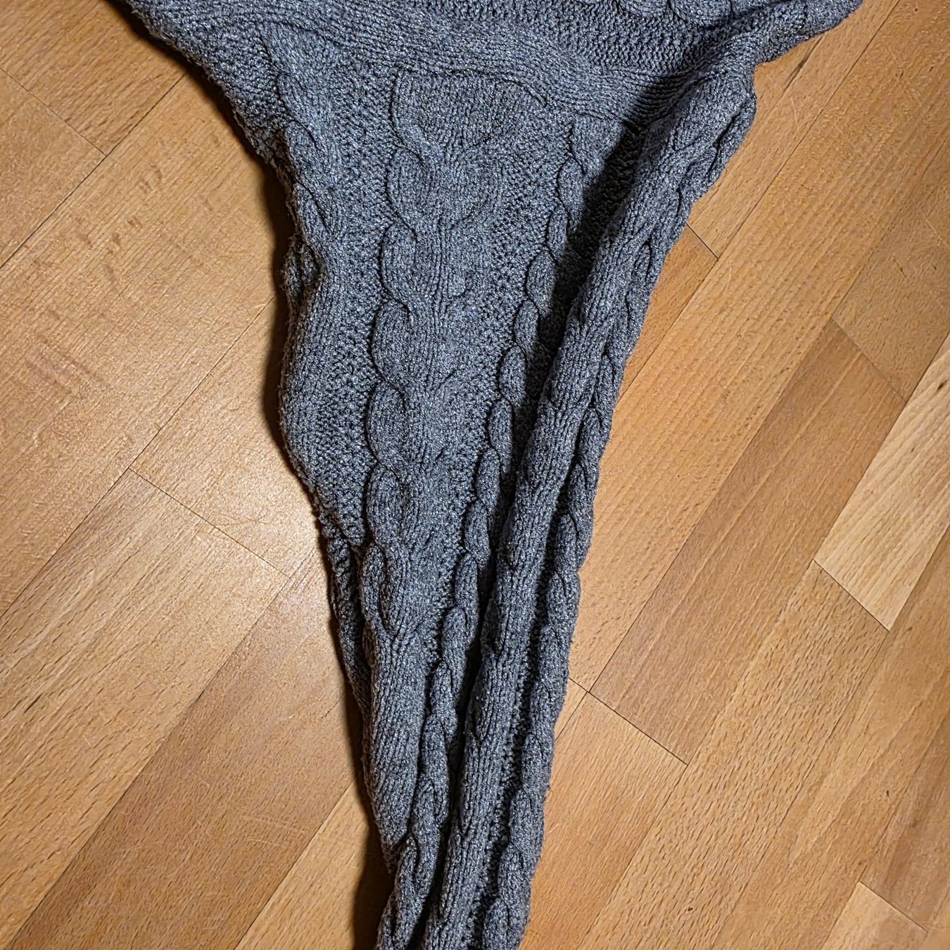 Maglioni & Felpe: Grauer Crop Strickpullover Gr. S/M – Usato da Wald ZH venduto da CapLux 5