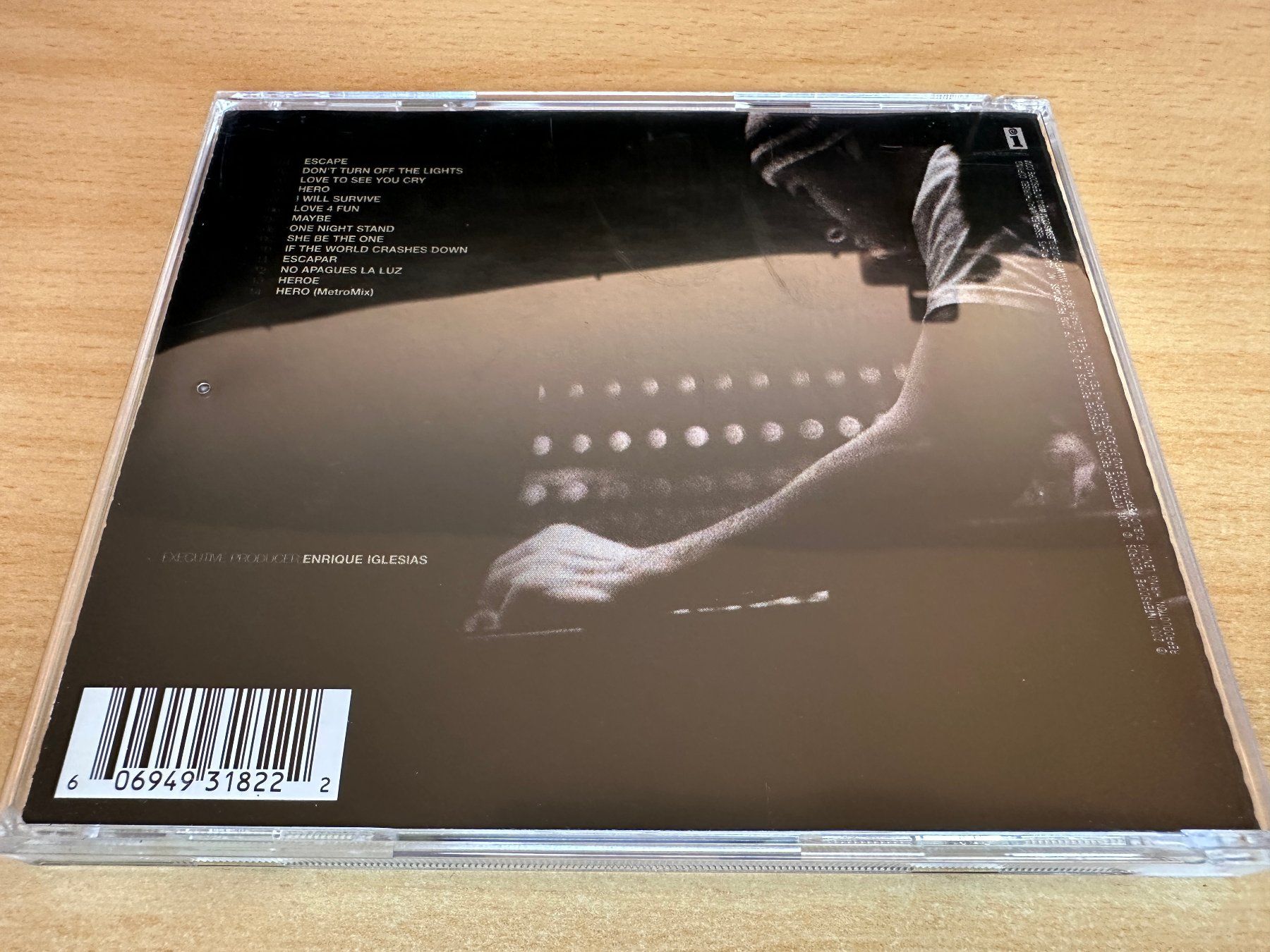 CDs: Enrique – Escape – Gebraucht aus Rikon im Tösstal von Alpenmutz 1