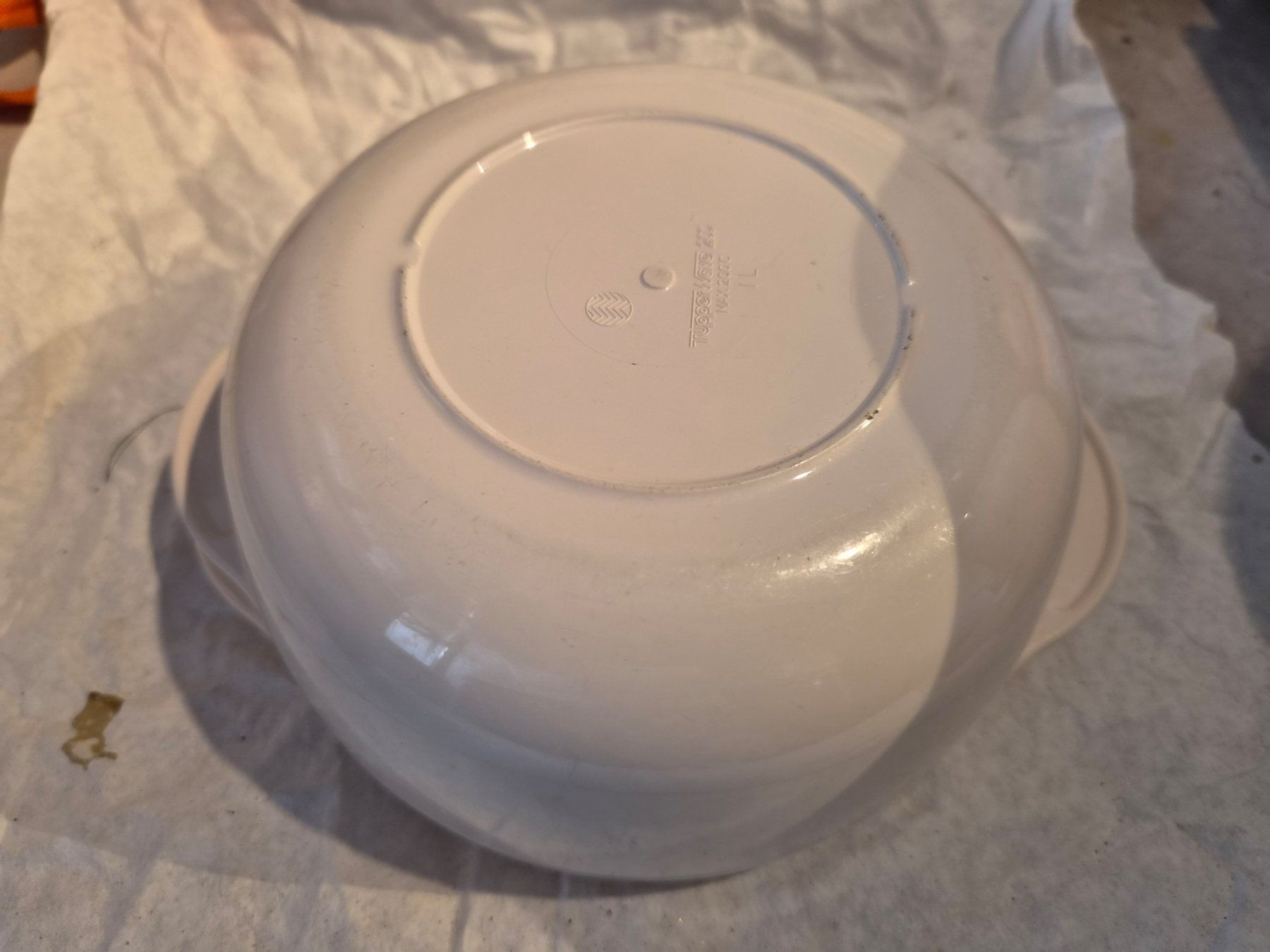 Tupperware Behälter & Ähnliches: Tupperware Geschirr mit Deckel 1 Liter – Gebraucht aus Worben von Leuchu 2