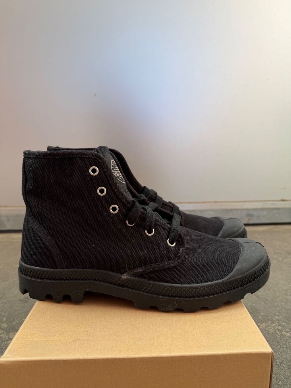 Palladium Chaussures hommes: Palladium Pampa Hi (Grösse 44) – Neuf avec emballage d'origine à Ehrendingen par luka.gabriel.silling 1