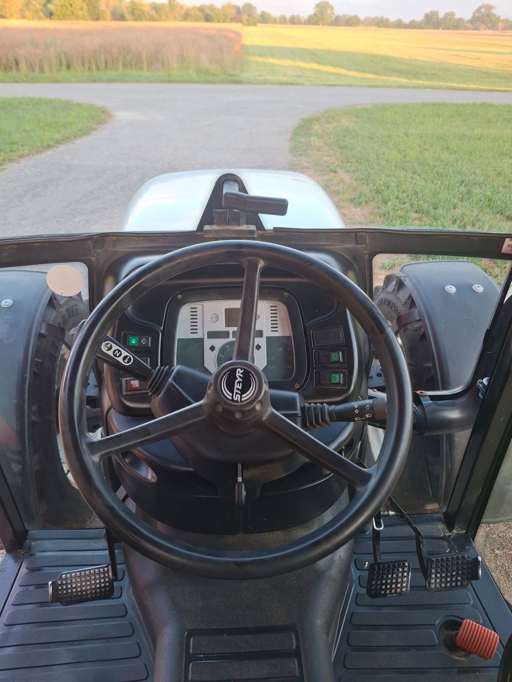 Steyr Tracteurs: Steyr 4065 Kompakt – D'occasion à Aristau par johndeere7810 8