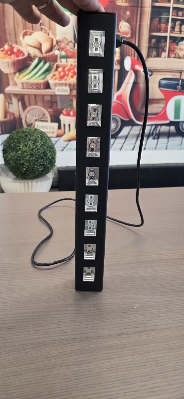 Lampade: 7PZ BARRA UV LED – Usato da Basel venduto da giu_9bzh 2