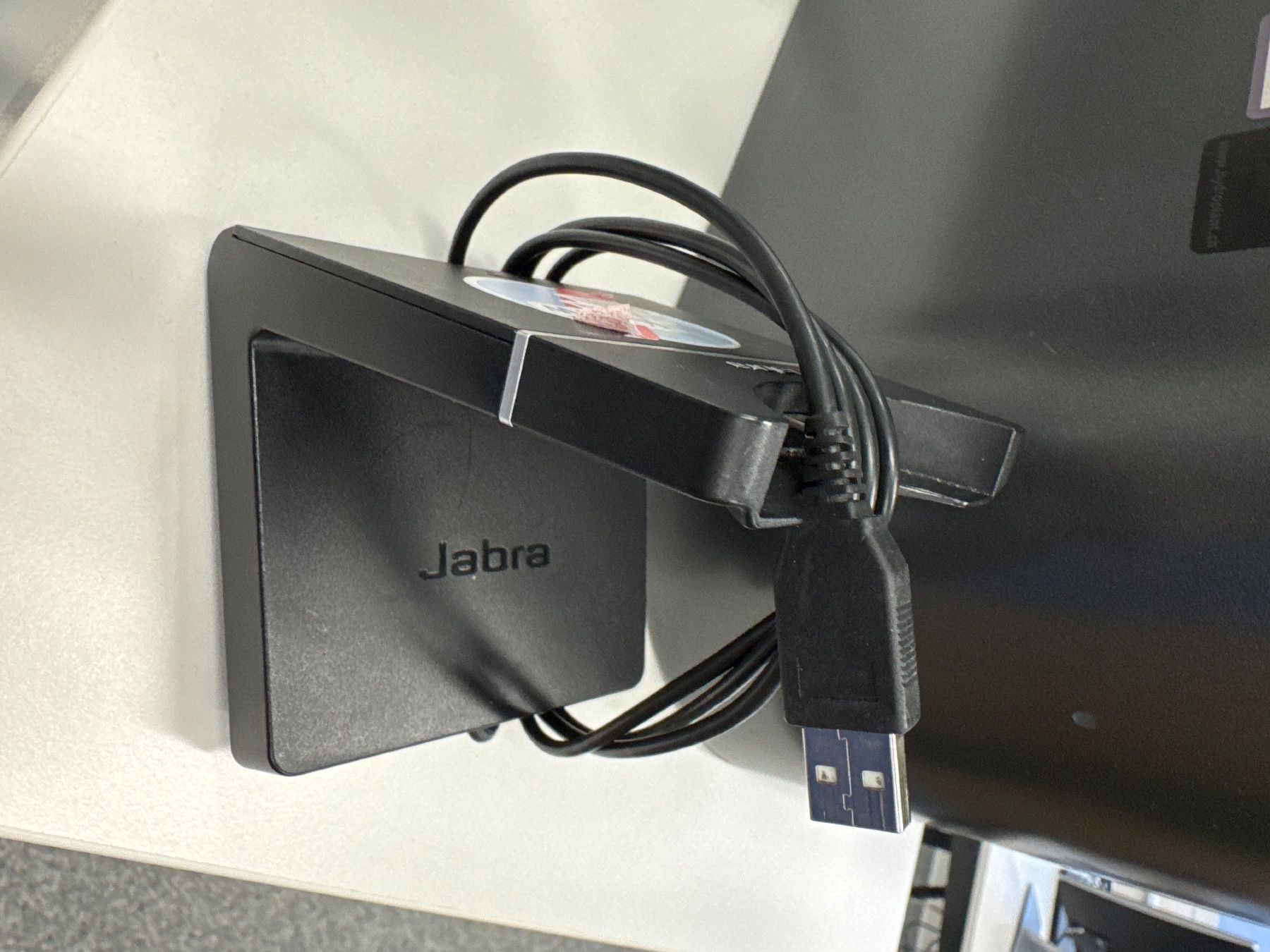 Jabra Cuffie: Defekte Kopfhörer - Jabra mit Ladestation – Difettoso da Kloten venduto da coci010 4